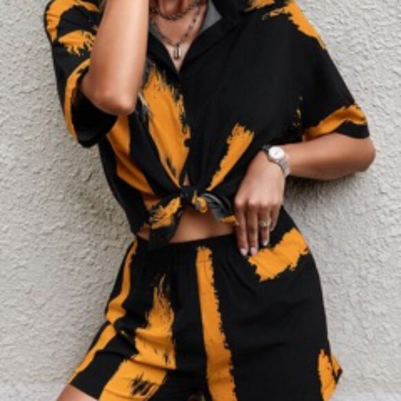 Shein Brush Print Tie Front Drop Shoulder Blouse & Shorts - Picture 2 of 3